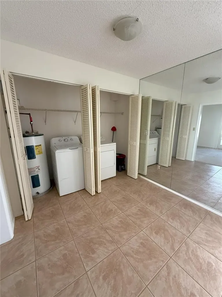 5345 Pamela Wood Way Sarasota FL 34233