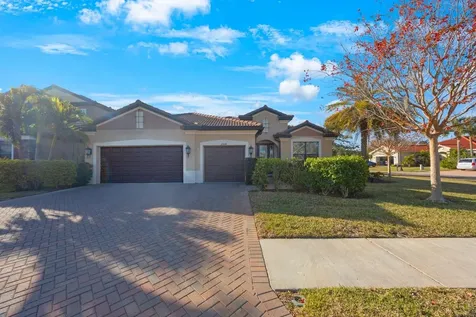 2564 Grand Cypress Boulevard Palm Harbor FL 34684