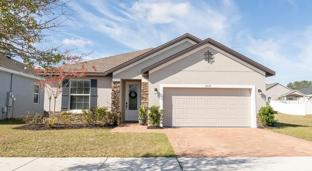2029 Sloans Outlook Drive Groveland FL 34736