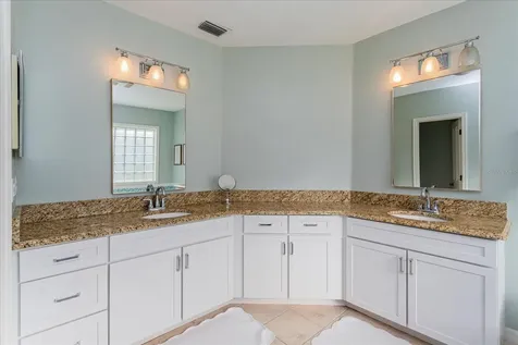 1102 Wilkinson Street Orlando FL 32803