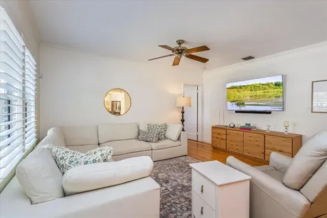 1102 Wilkinson Street Orlando FL 32803