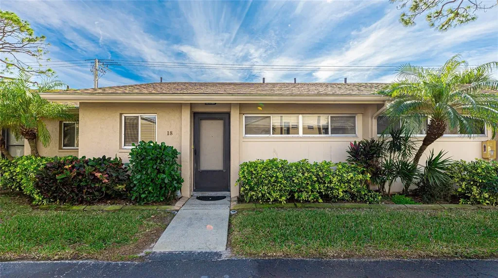 2782 Woodgate Lane Sarasota FL 34231