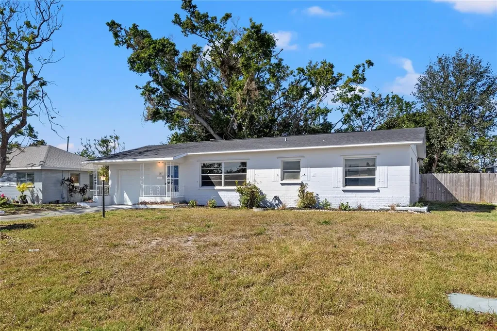1204 Dartmouth Drive Bradenton FL 34207