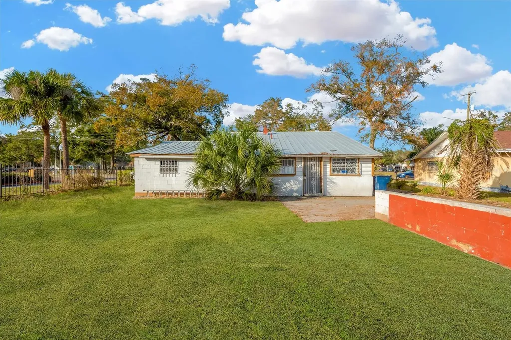 2303 E Osborne Avenue Tampa FL 33610