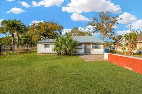 2303 E Osborne Avenue Tampa FL 33610