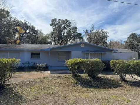1401 Cr 449 Lake Panasoffkee FL 33538
