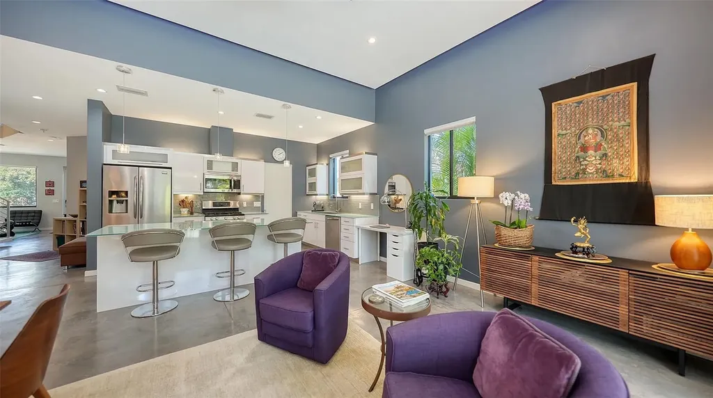 2434 Wood Street Sarasota FL 34237