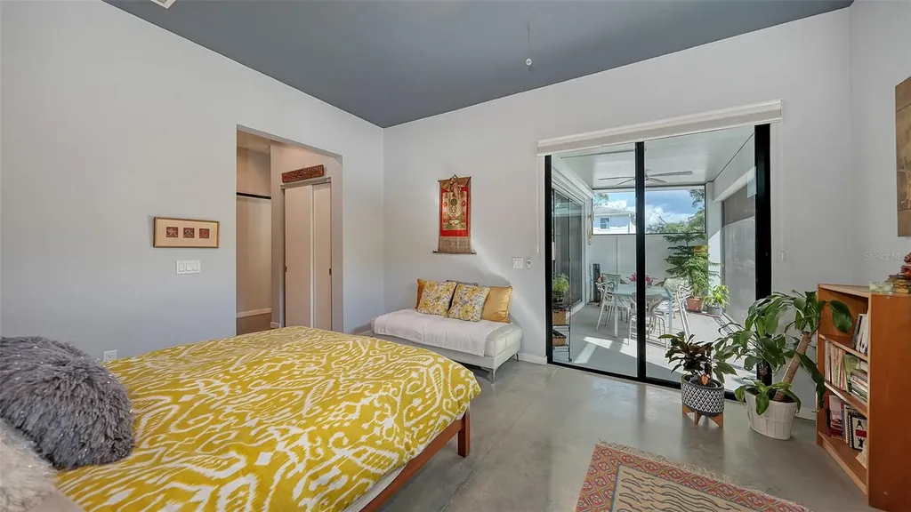 2434 Wood Street Sarasota FL 34237