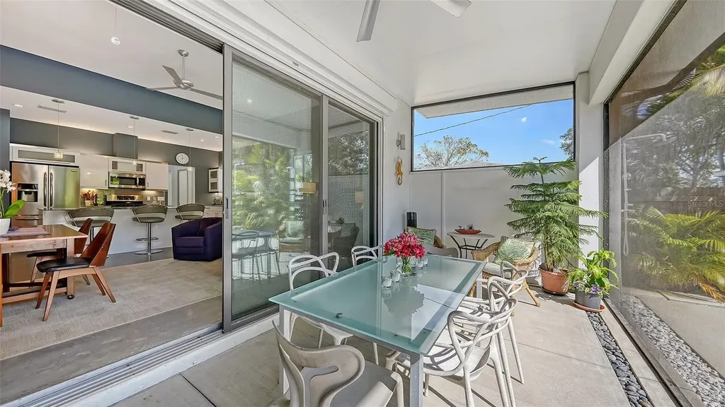 2434 Wood Street Sarasota FL 34237
