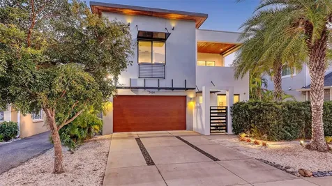 2434 Wood Street Sarasota FL 34237