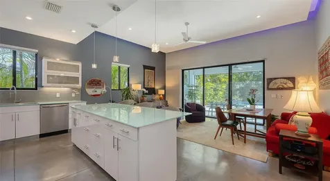 2434 Wood Street Sarasota FL 34237