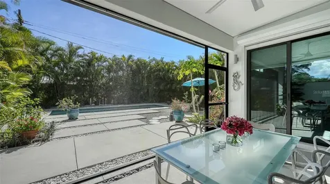 2434 Wood Street Sarasota FL 34237