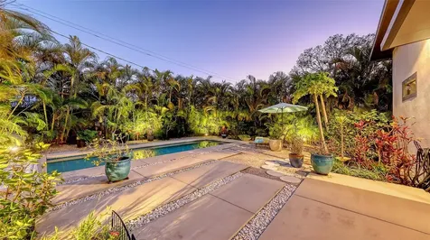 2434 Wood Street Sarasota FL 34237