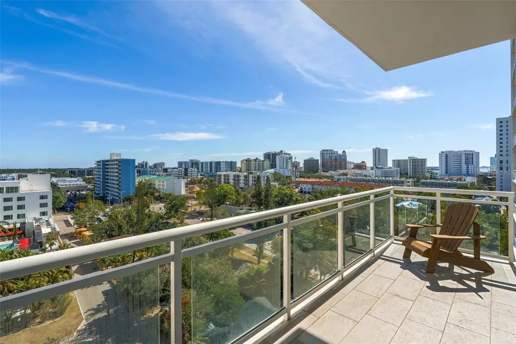 540 N Tamiami Trail Sarasota FL 34236