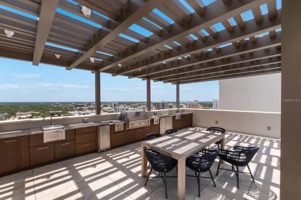 540 N Tamiami Trail Sarasota FL 34236