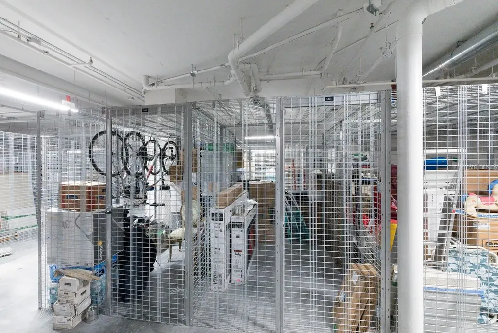 540 N Tamiami Trail Sarasota FL 34236