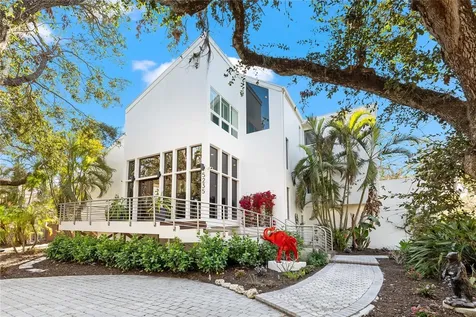 5235 Siesta Cove Drive Sarasota FL 34242