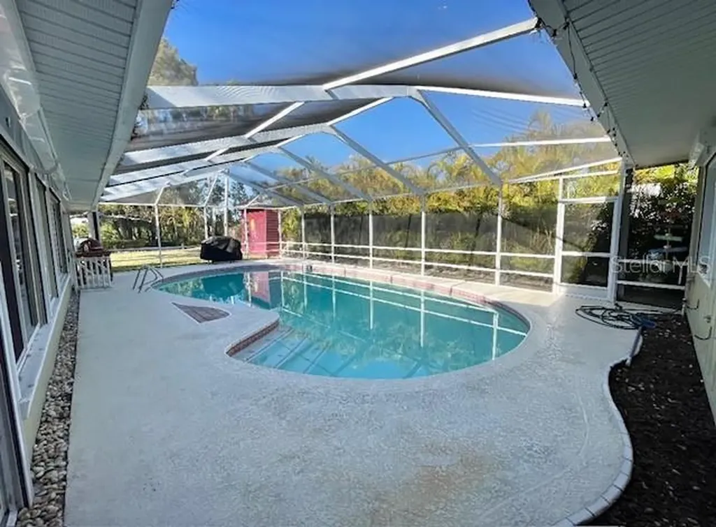 1624 Sea Breeze Drive Tarpon Springs FL 34689