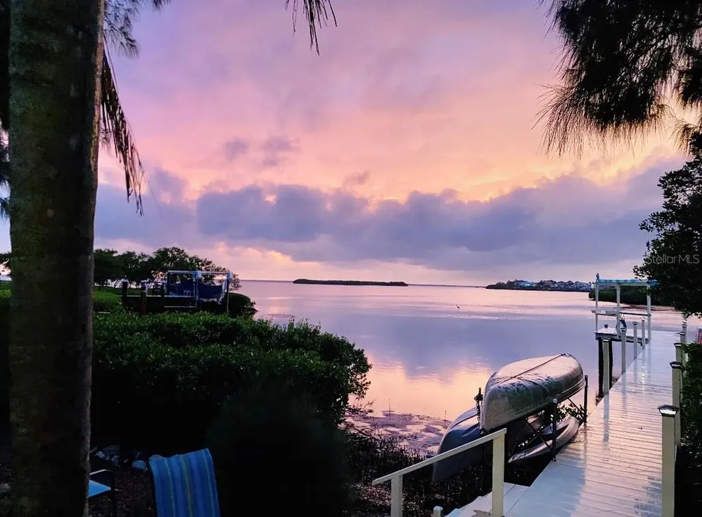 1624 Sea Breeze Drive Tarpon Springs FL 34689