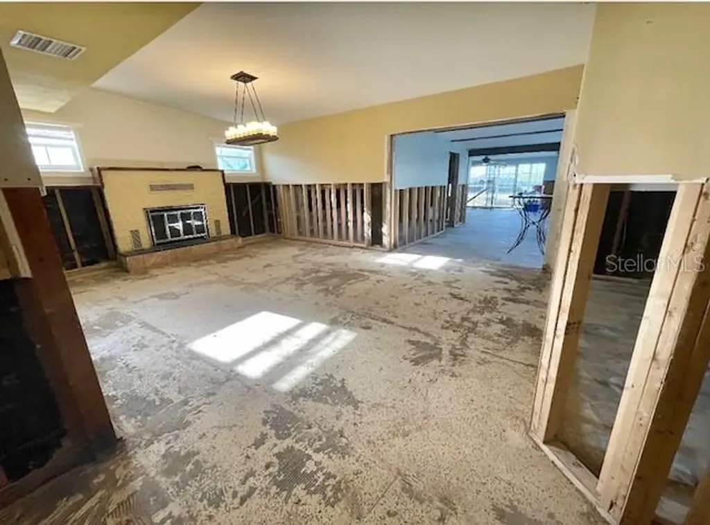 1624 Sea Breeze Drive Tarpon Springs FL 34689