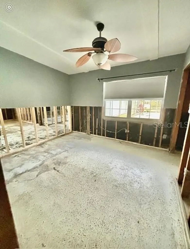 1624 Sea Breeze Drive Tarpon Springs FL 34689