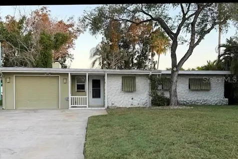 1624 Sea Breeze Drive Tarpon Springs FL 34689