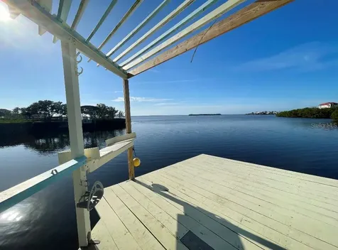 1624 Sea Breeze Drive Tarpon Springs FL 34689