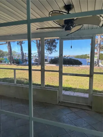 1624 Sea Breeze Drive Tarpon Springs FL 34689