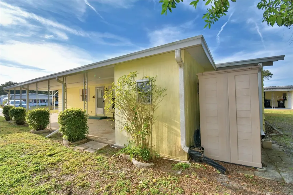 150 Holiday Lane Auburndale FL 33823