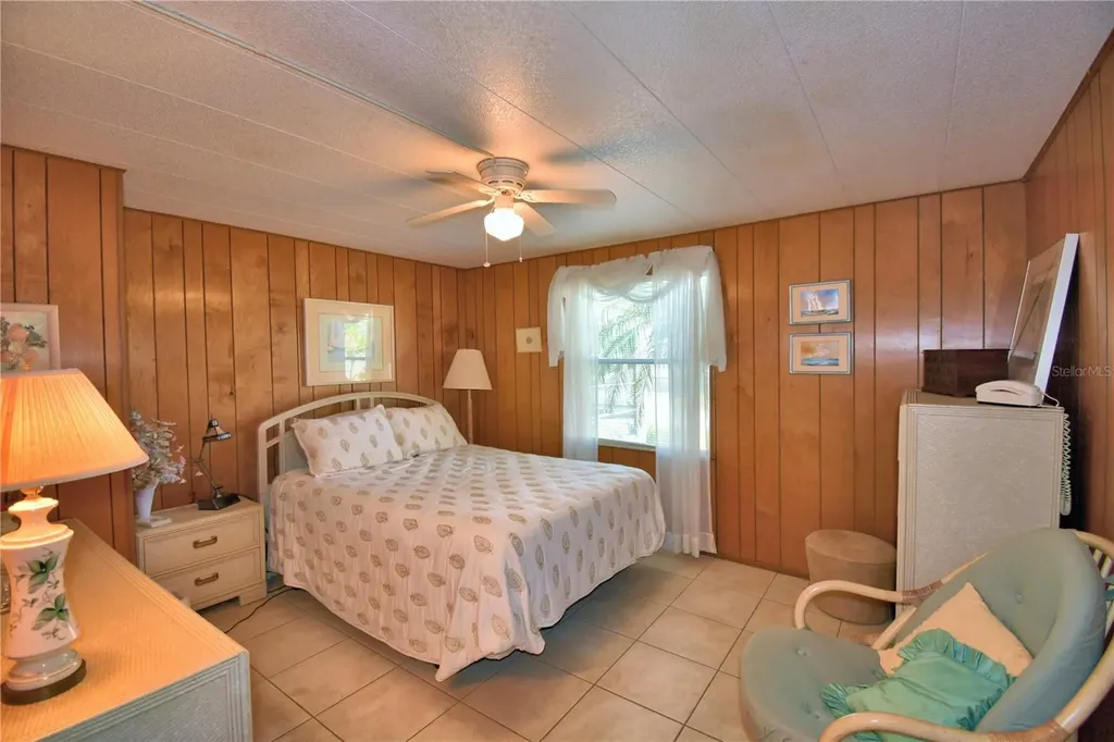 150 Holiday Lane Auburndale FL 33823