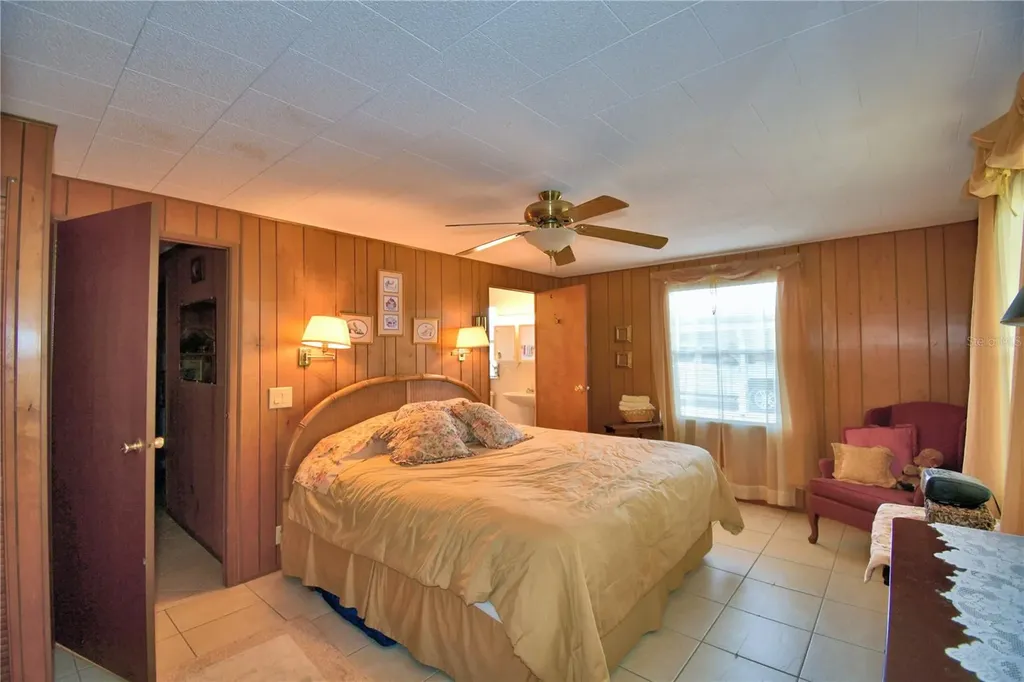 150 Holiday Lane Auburndale FL 33823