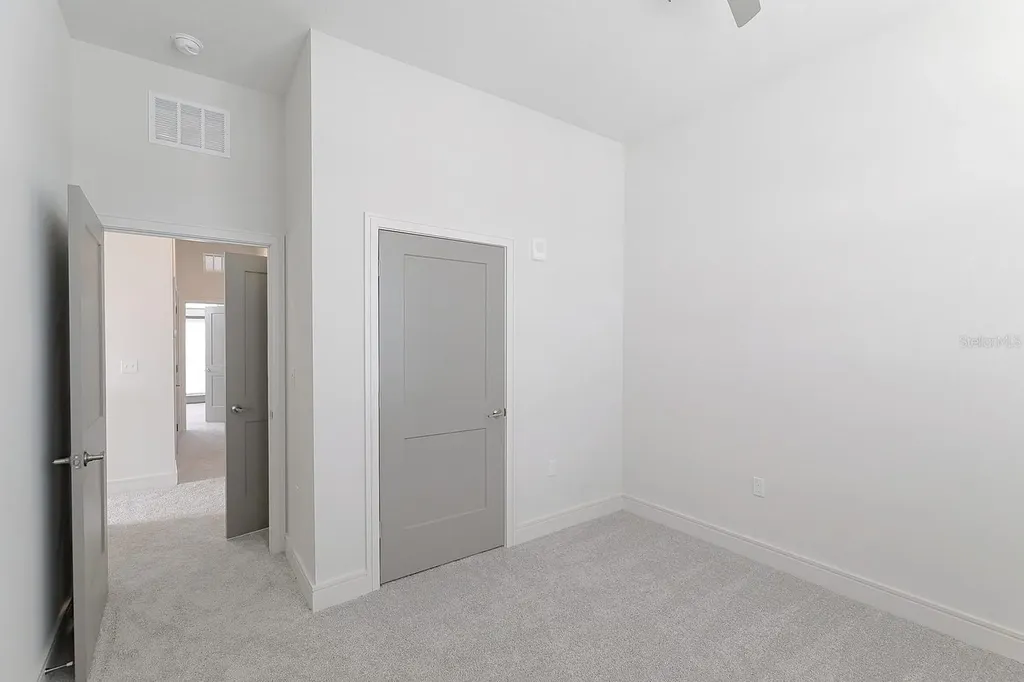 1420 Lakefront Drive Sarasota FL 34240