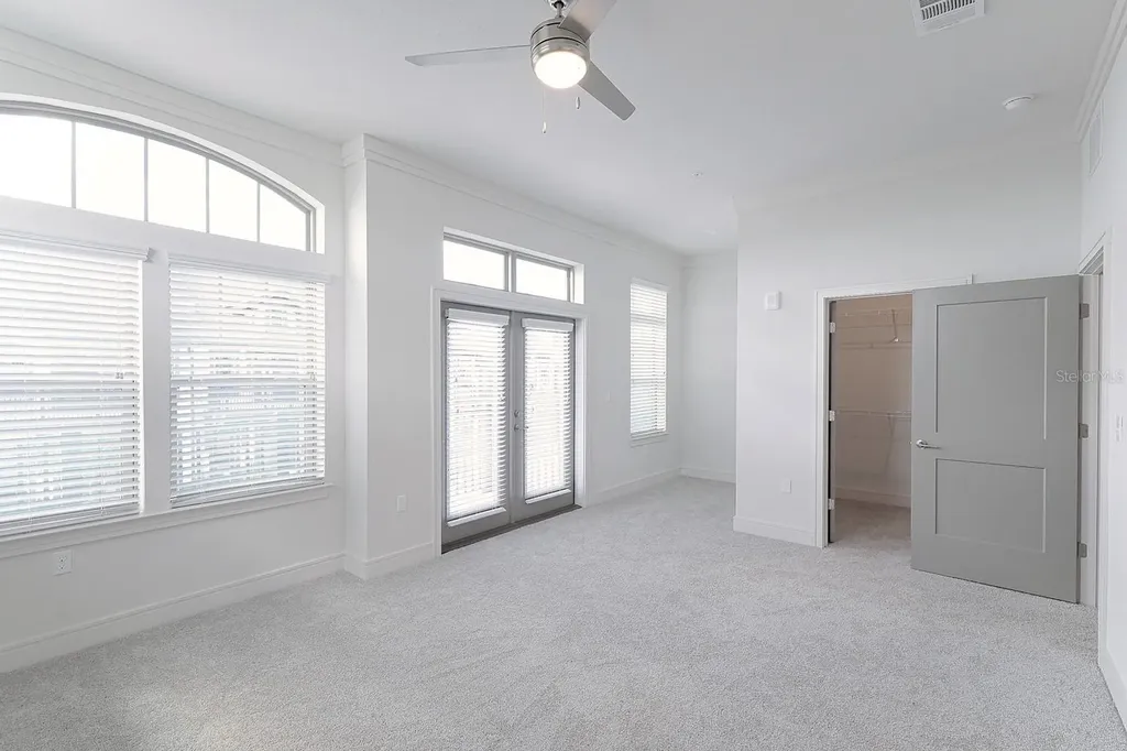 1420 Lakefront Drive Sarasota FL 34240