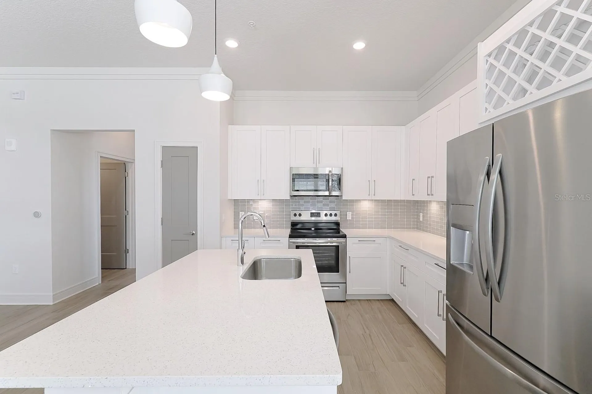 1420 Lakefront Drive Sarasota FL 34240