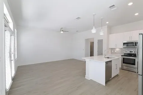 1420 Lakefront Drive Sarasota FL 34240