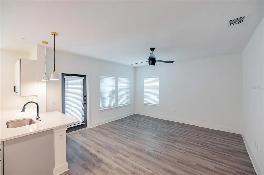 1420 Lakefront Drive Sarasota FL 34240