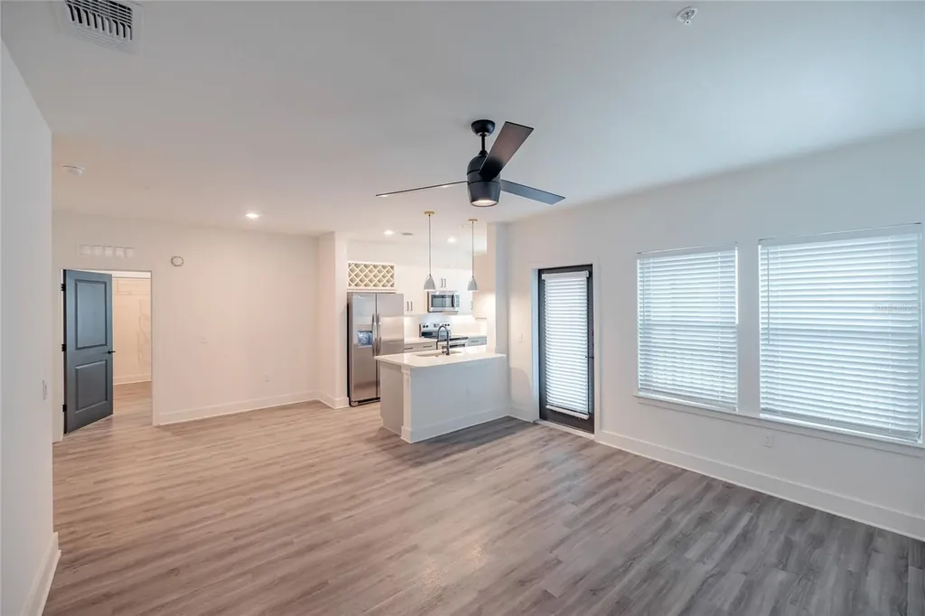 1420 Lakefront Drive Sarasota FL 34240