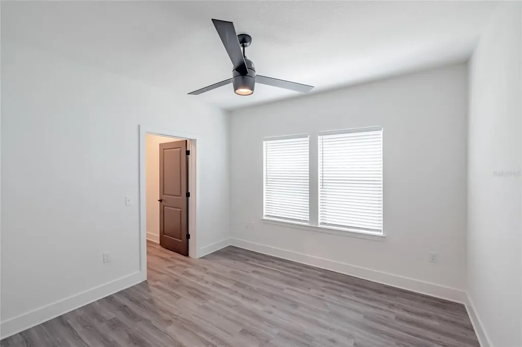 1420 Lakefront Drive Sarasota FL 34240