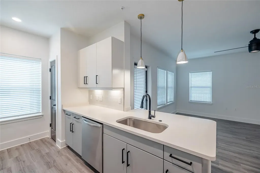 1420 Lakefront Drive Sarasota FL 34240
