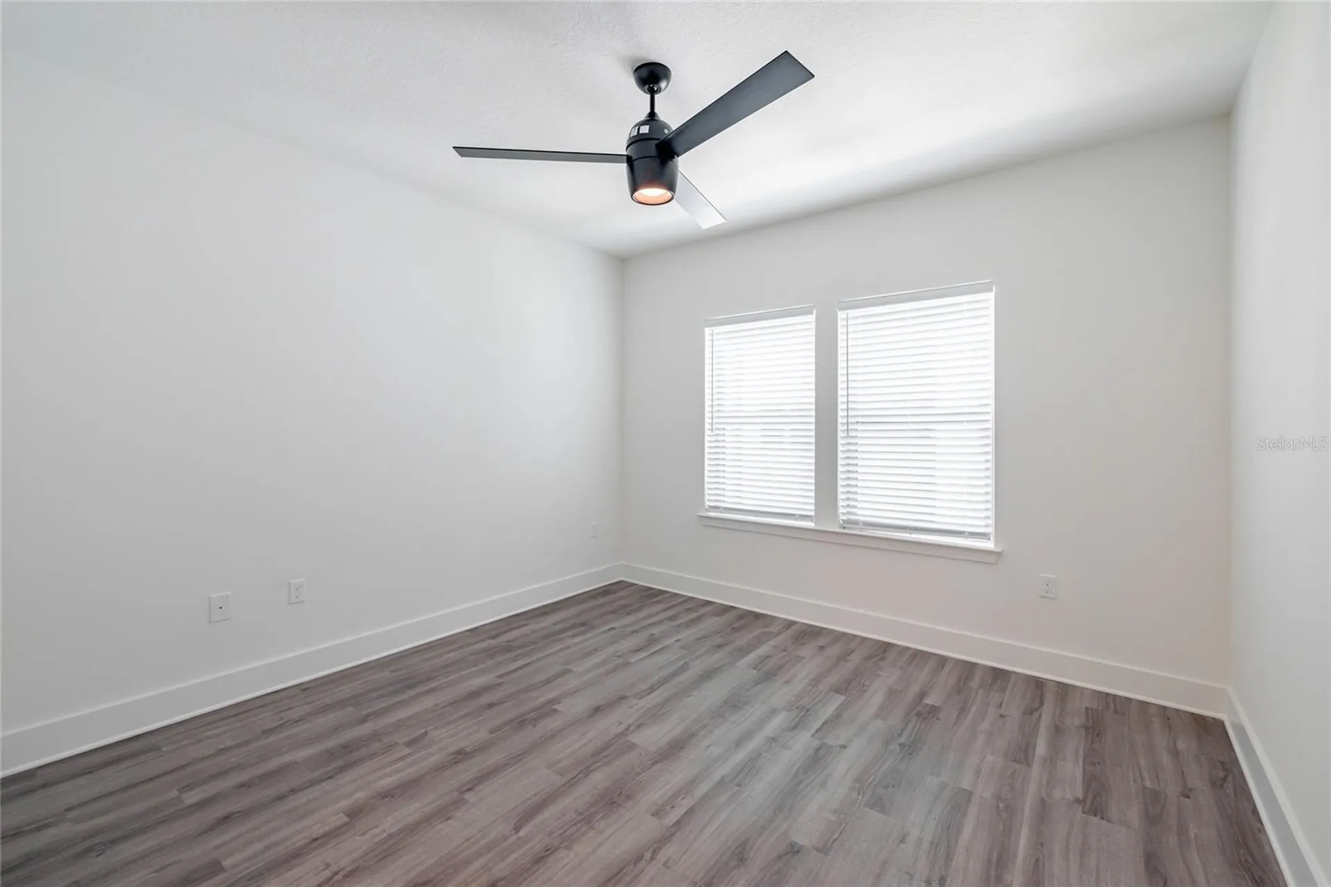 1420 Lakefront Drive Sarasota FL 34240