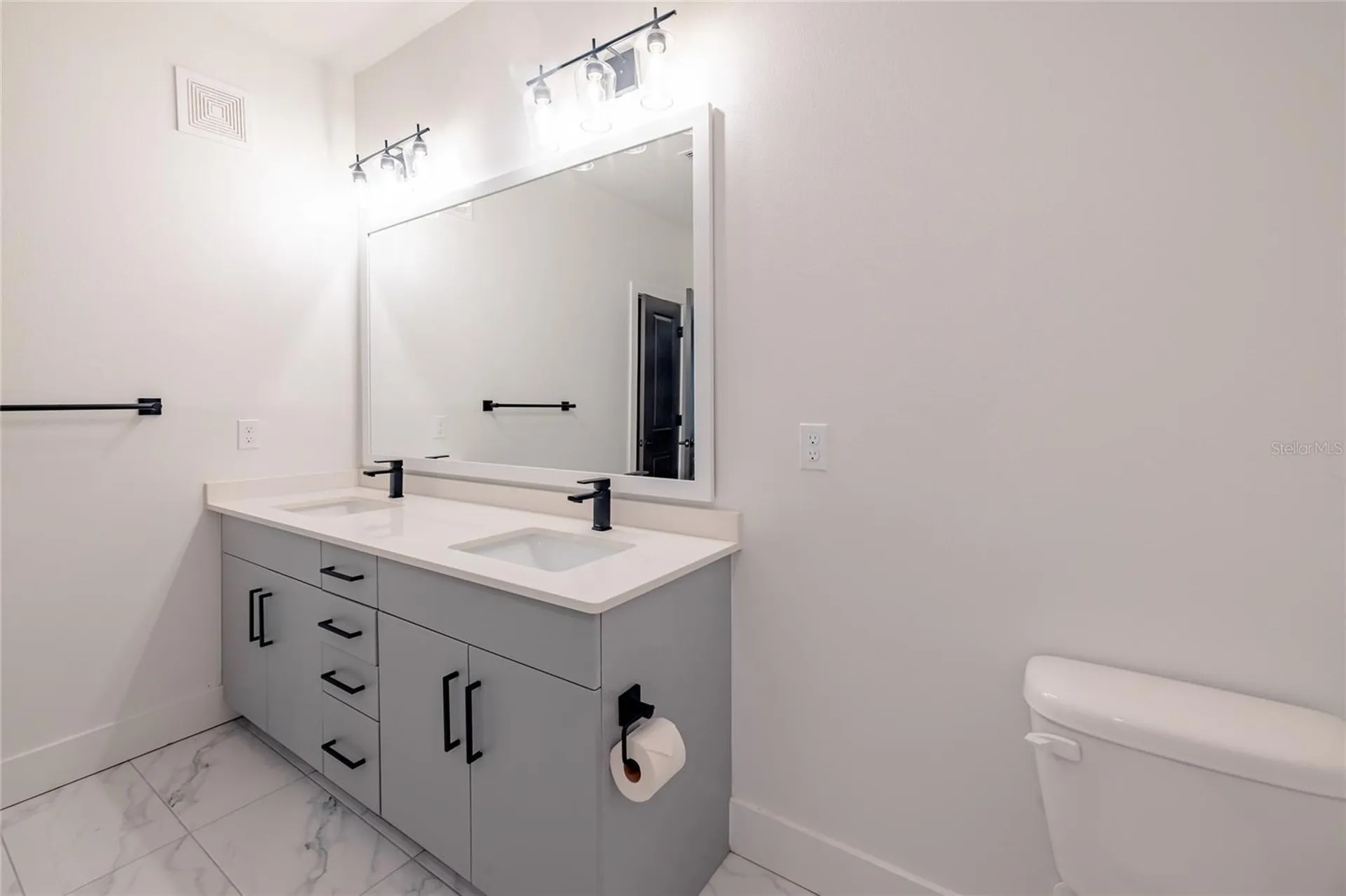 1420 Lakefront Drive Sarasota FL 34240