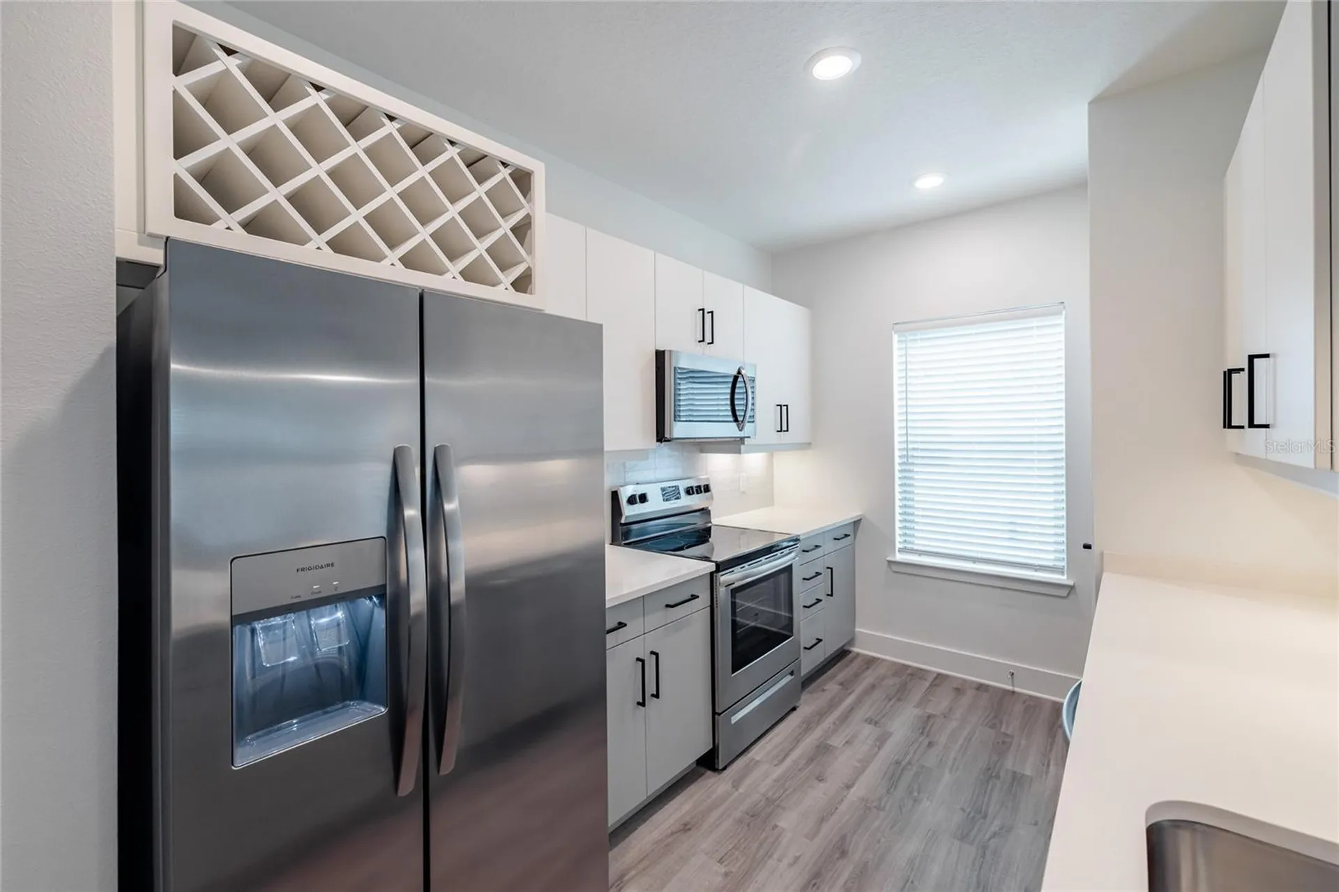 1420 Lakefront Drive Sarasota FL 34240