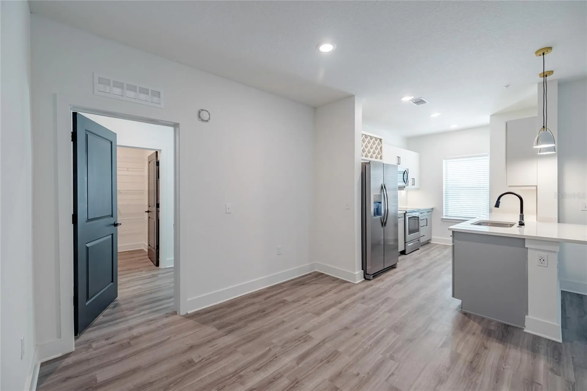 1420 Lakefront Drive Sarasota FL 34240