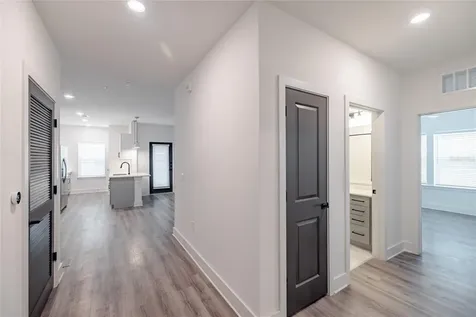 1420 Lakefront Drive Sarasota FL 34240