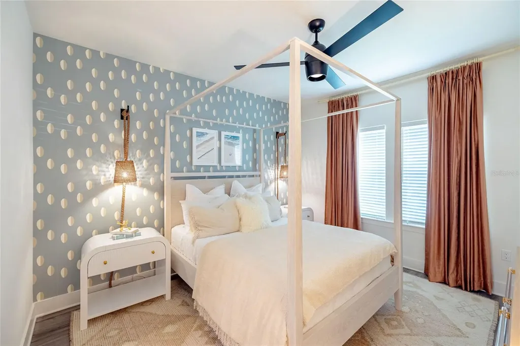 1420 Lakefront Drive Sarasota FL 34240