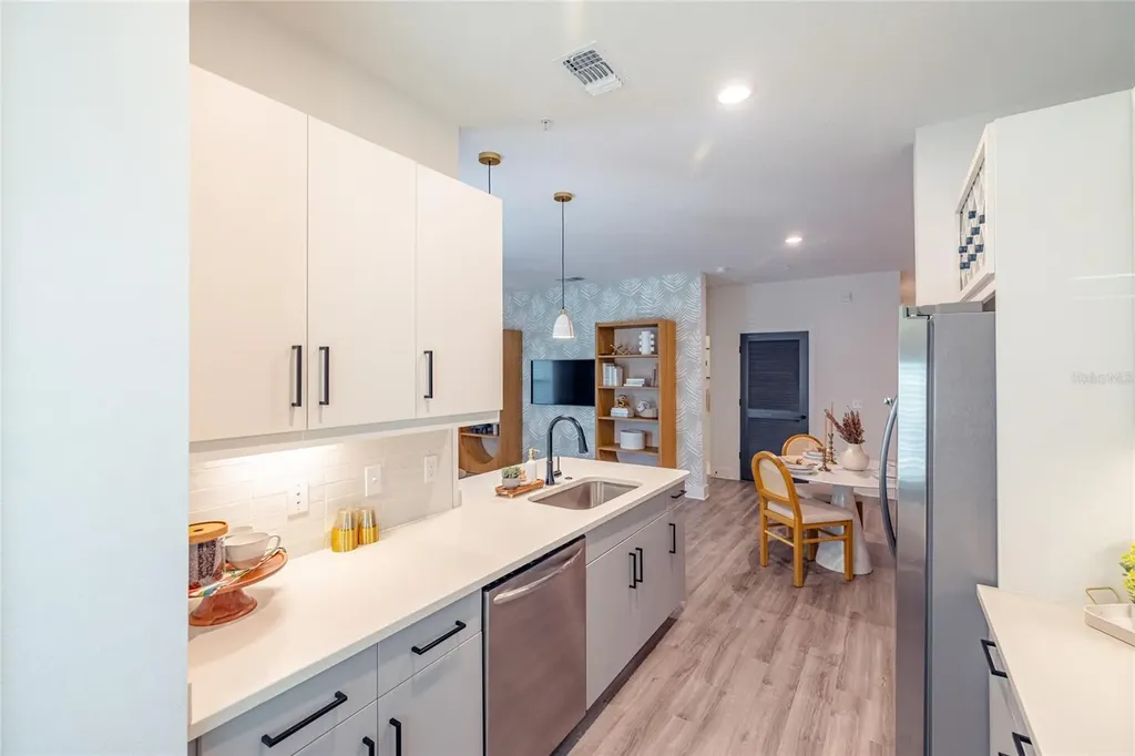 1420 Lakefront Drive Sarasota FL 34240
