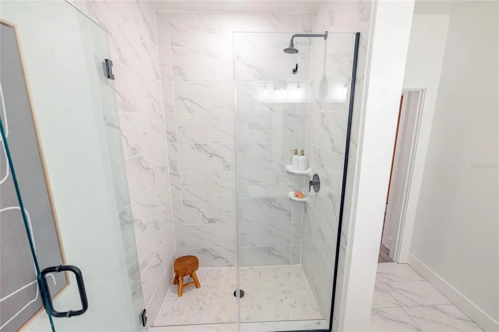 1420 Lakefront Drive Sarasota FL 34240