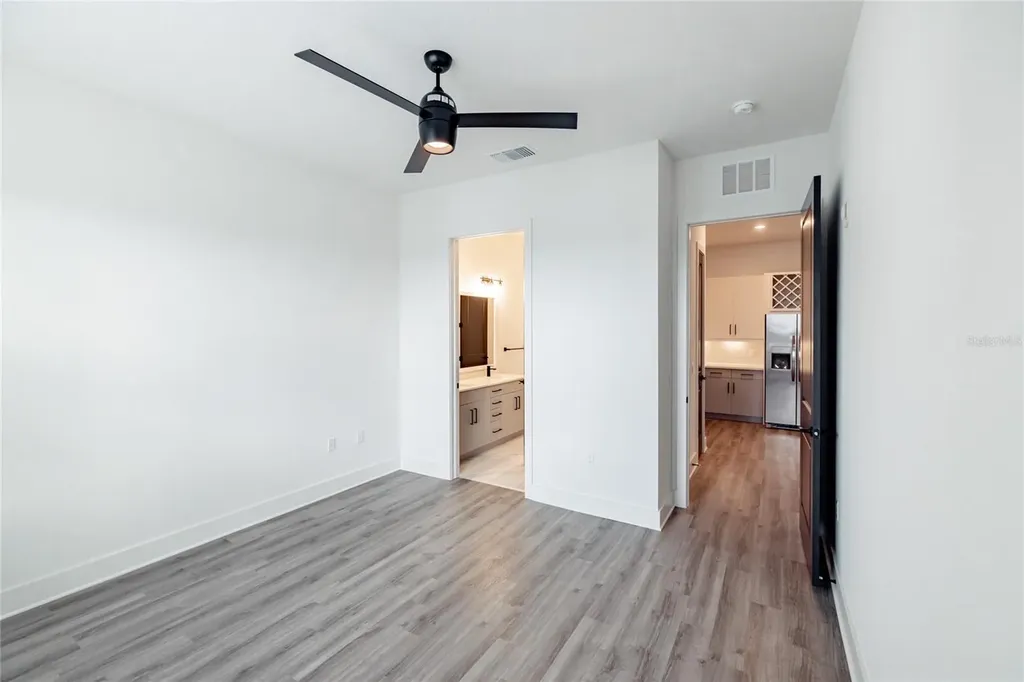 1420 Lakefront Drive Sarasota FL 34240