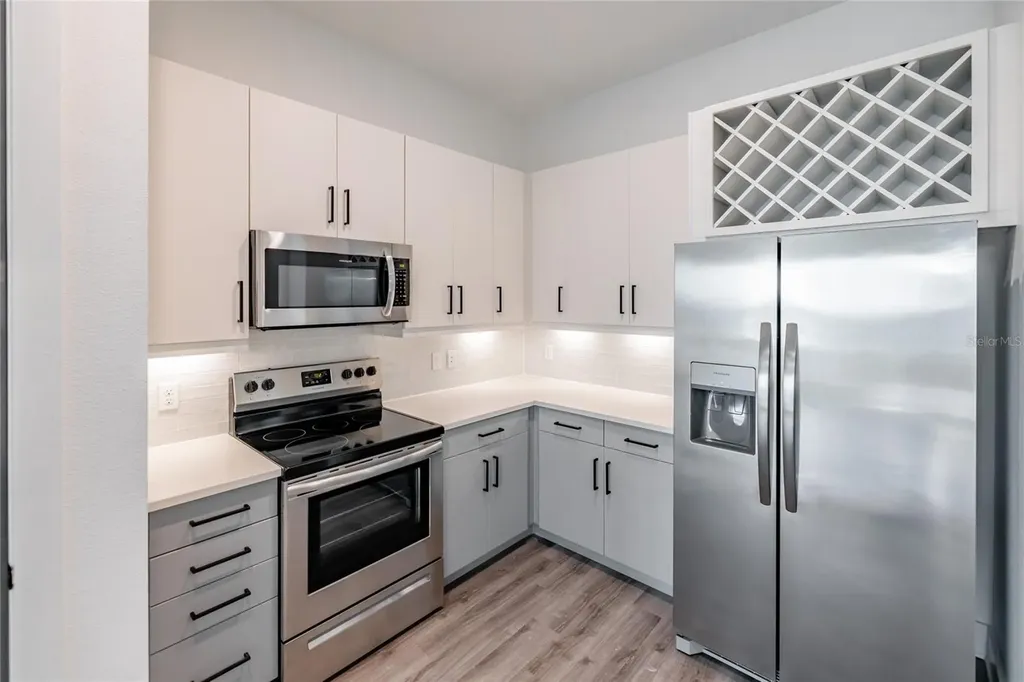 1420 Lakefront Drive Sarasota FL 34240