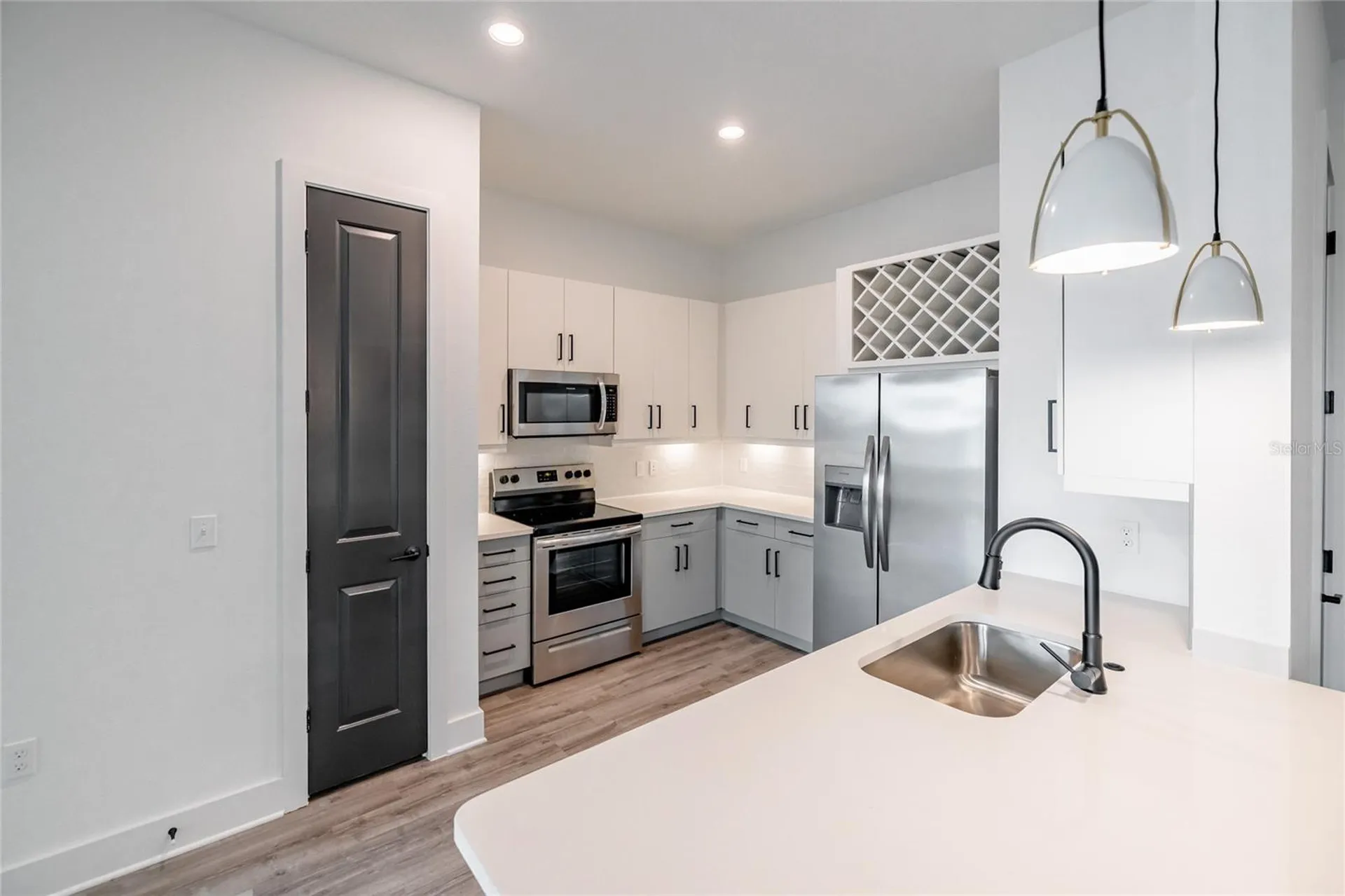 1420 Lakefront Drive Sarasota FL 34240